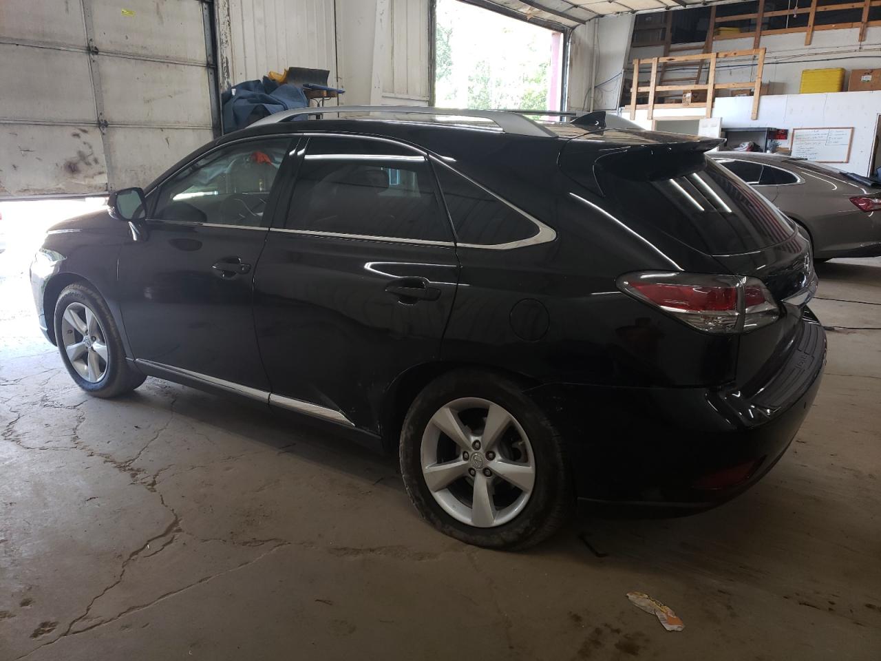 2T2BK1BA5FC343136 2015 LEXUS RX - Image 2