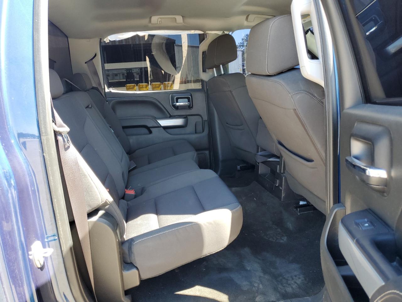 2017 Chevrolet Silverado - Image 10