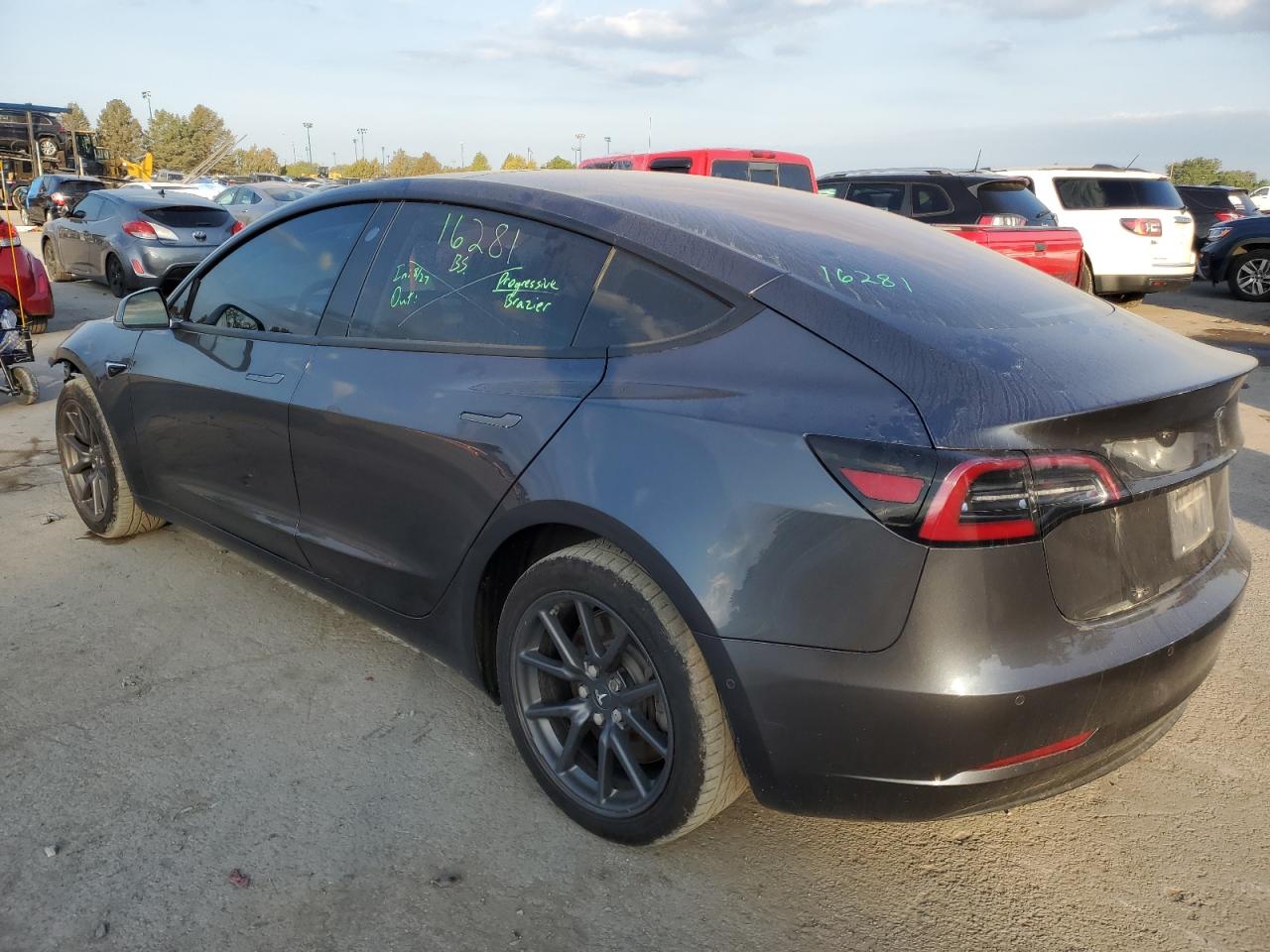 5YJ3E1EA7JF025793 2018 TESLA MODEL 3 - Image 2