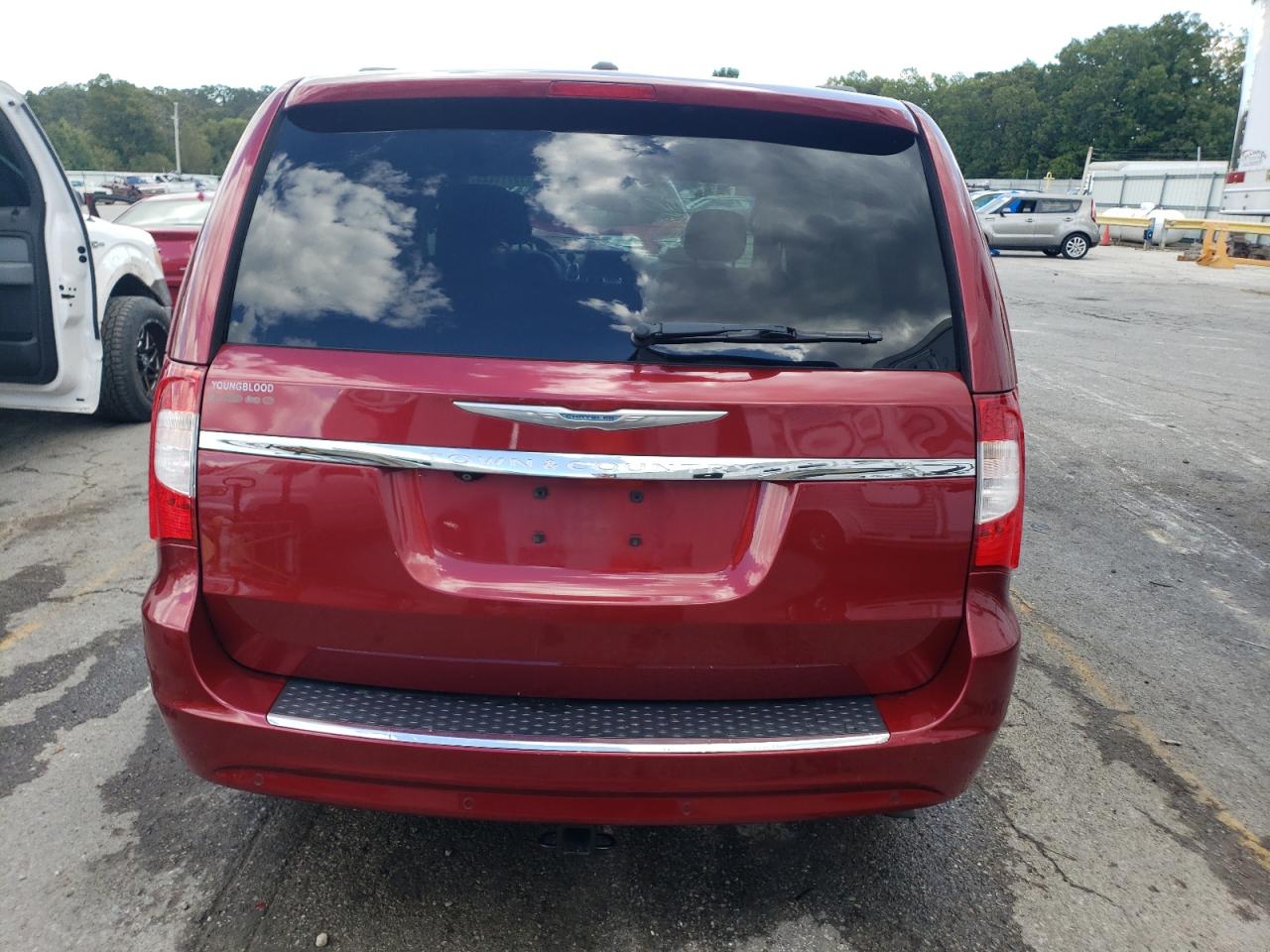 2C4RC1CG7ER303691 2014 Chrysler Town & Country Touring L