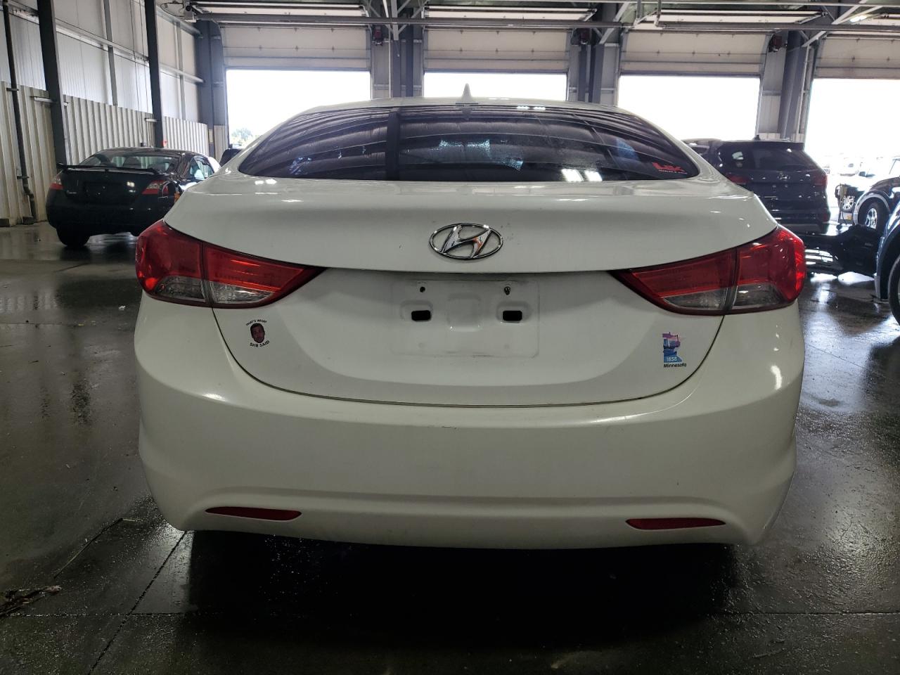 5NPDH4AE5CH125398 2012 Hyundai Elantra Gls