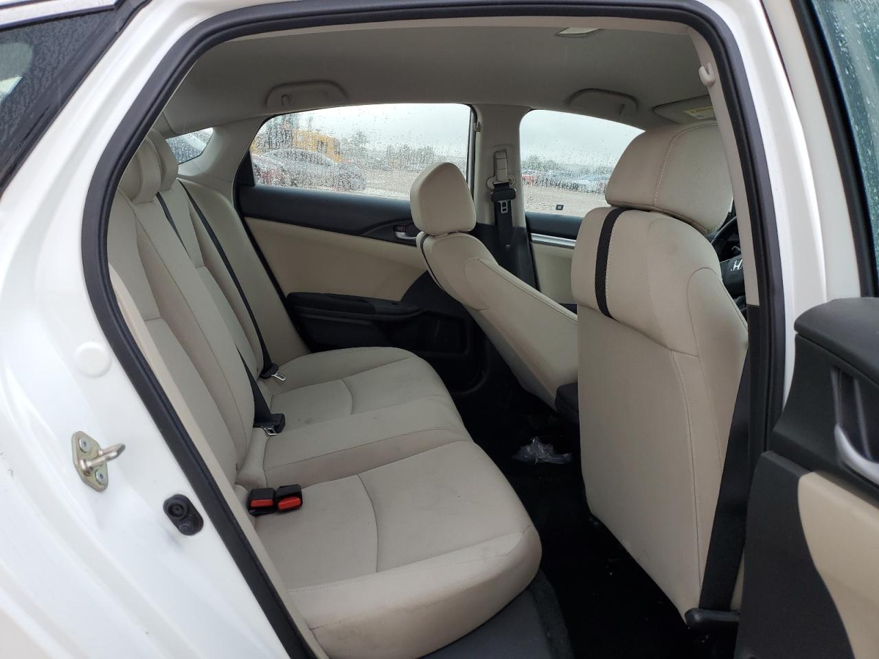 19XFC2F58HE004641 2017 Honda Civic Lx
