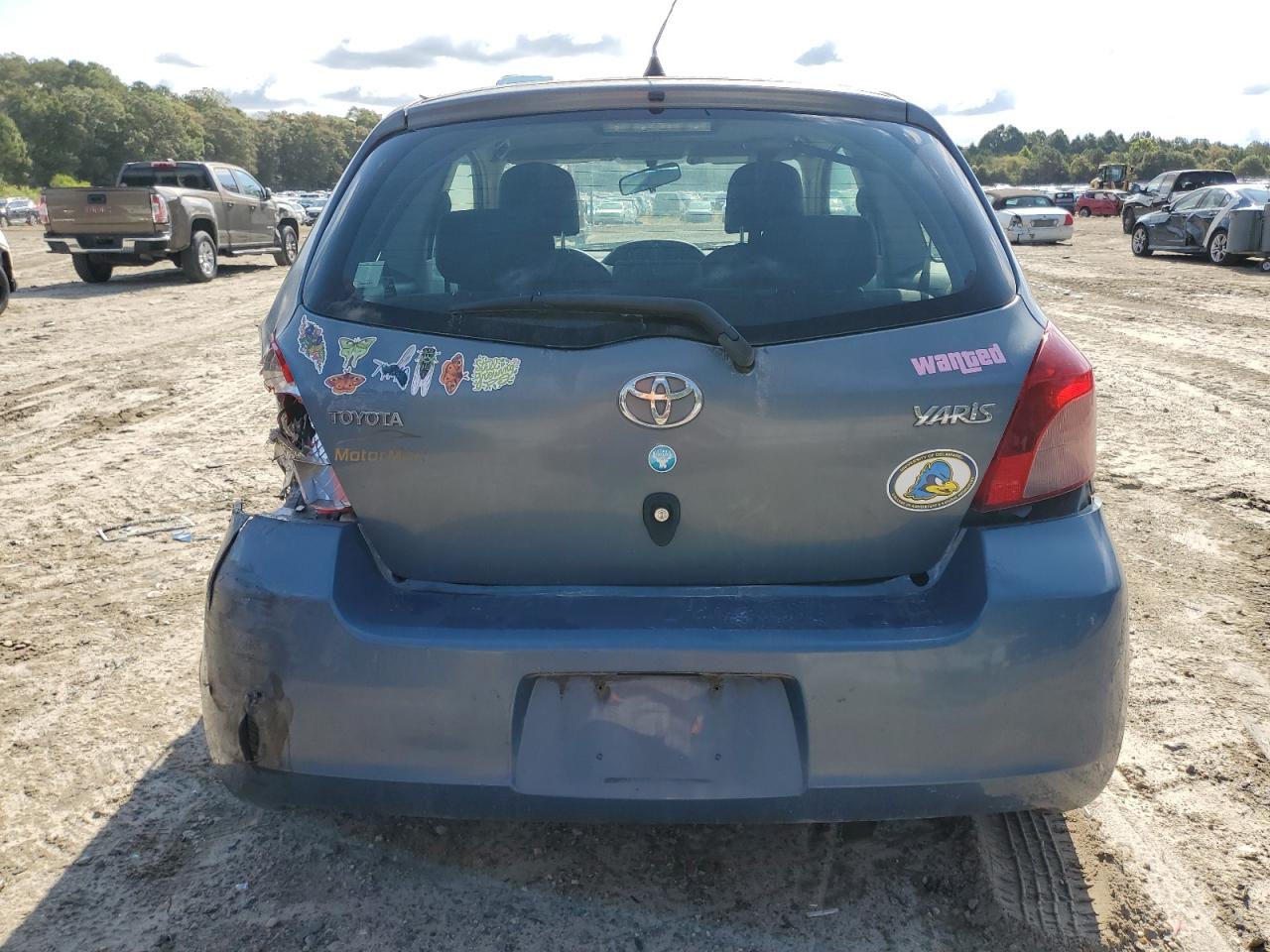 2008 Toyota Yaris VIN: JTDJT923285199235 Lot: 72352074