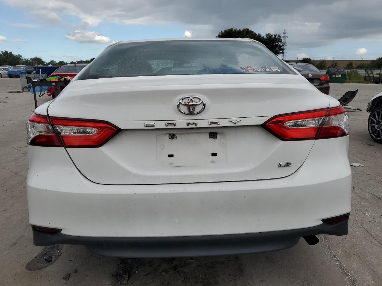 2018 Toyota Camry L VIN: 4T1B11HK5JU101588 Lot: 72424644