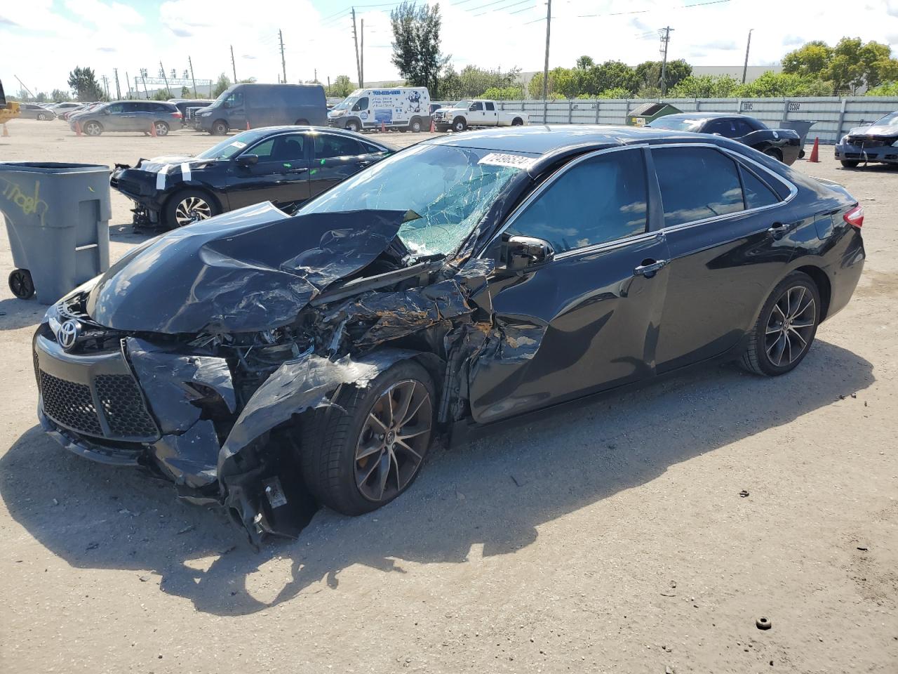 4T1BF1FK3GU208734 2016 TOYOTA CAMRY - Image 1