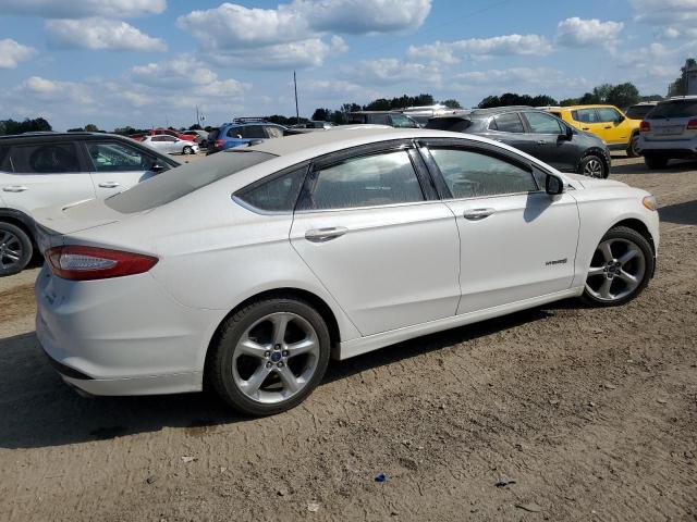 Sedans FORD FUSION 2013 White