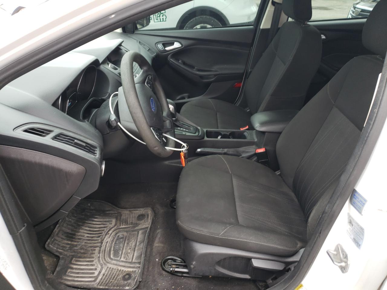1FADP3K24JL258699 2018 Ford Focus Se