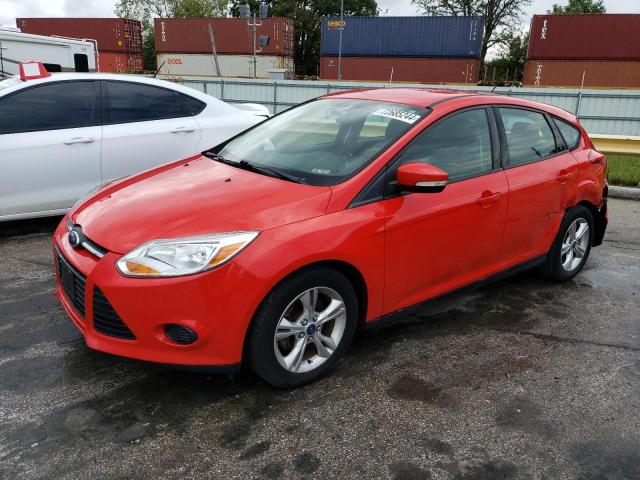 Хэтчбеки FORD FOCUS 2013 Красный