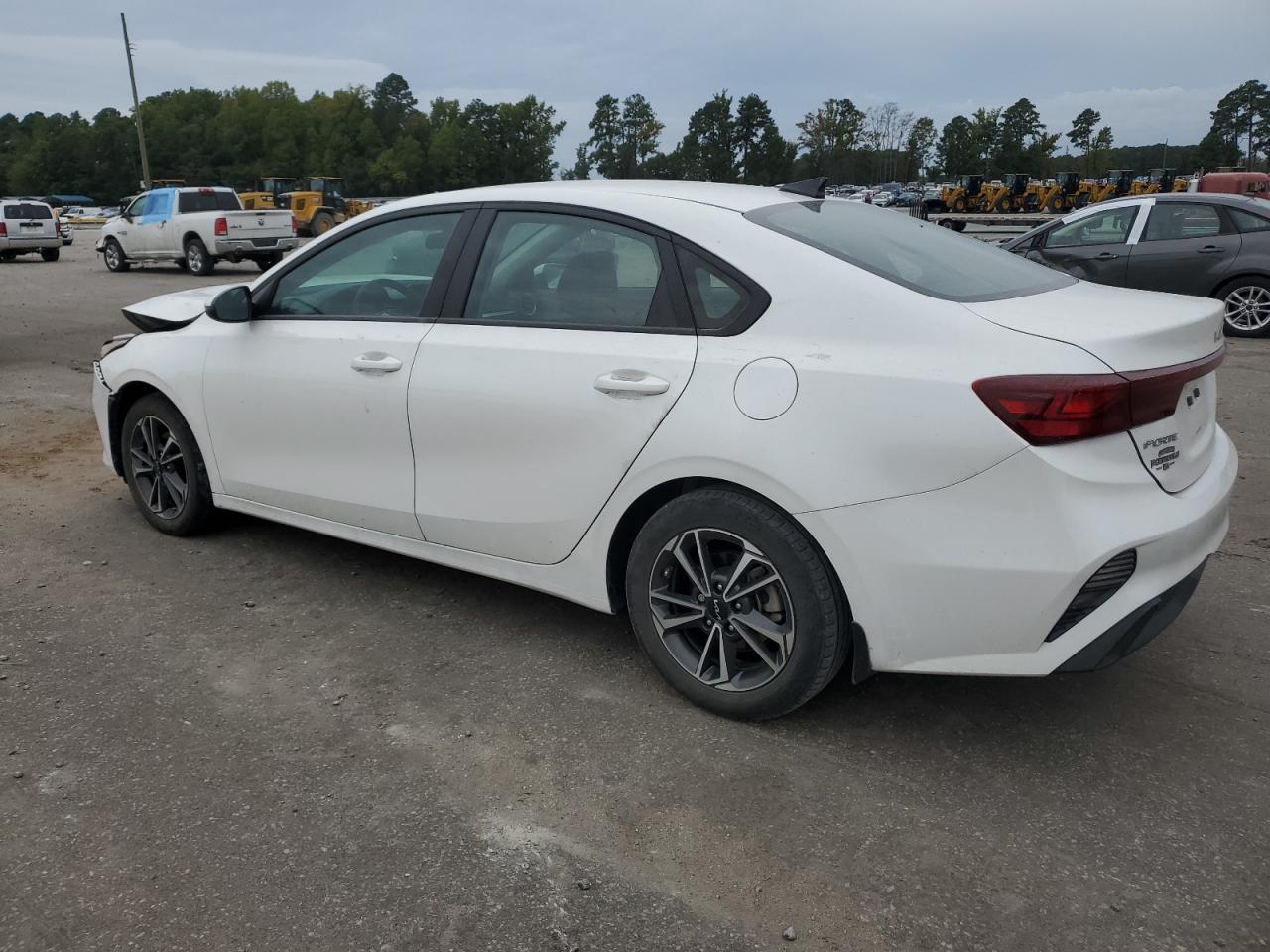 2023 Kia Forte - Image 2