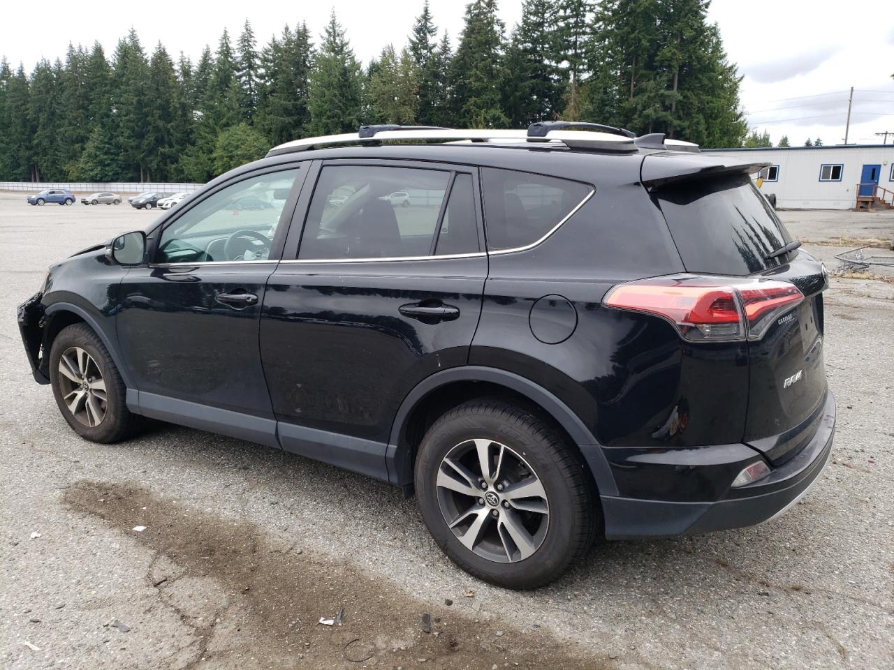 2T3RFREV0GW437260 2016 TOYOTA RAV 4 - Image 2