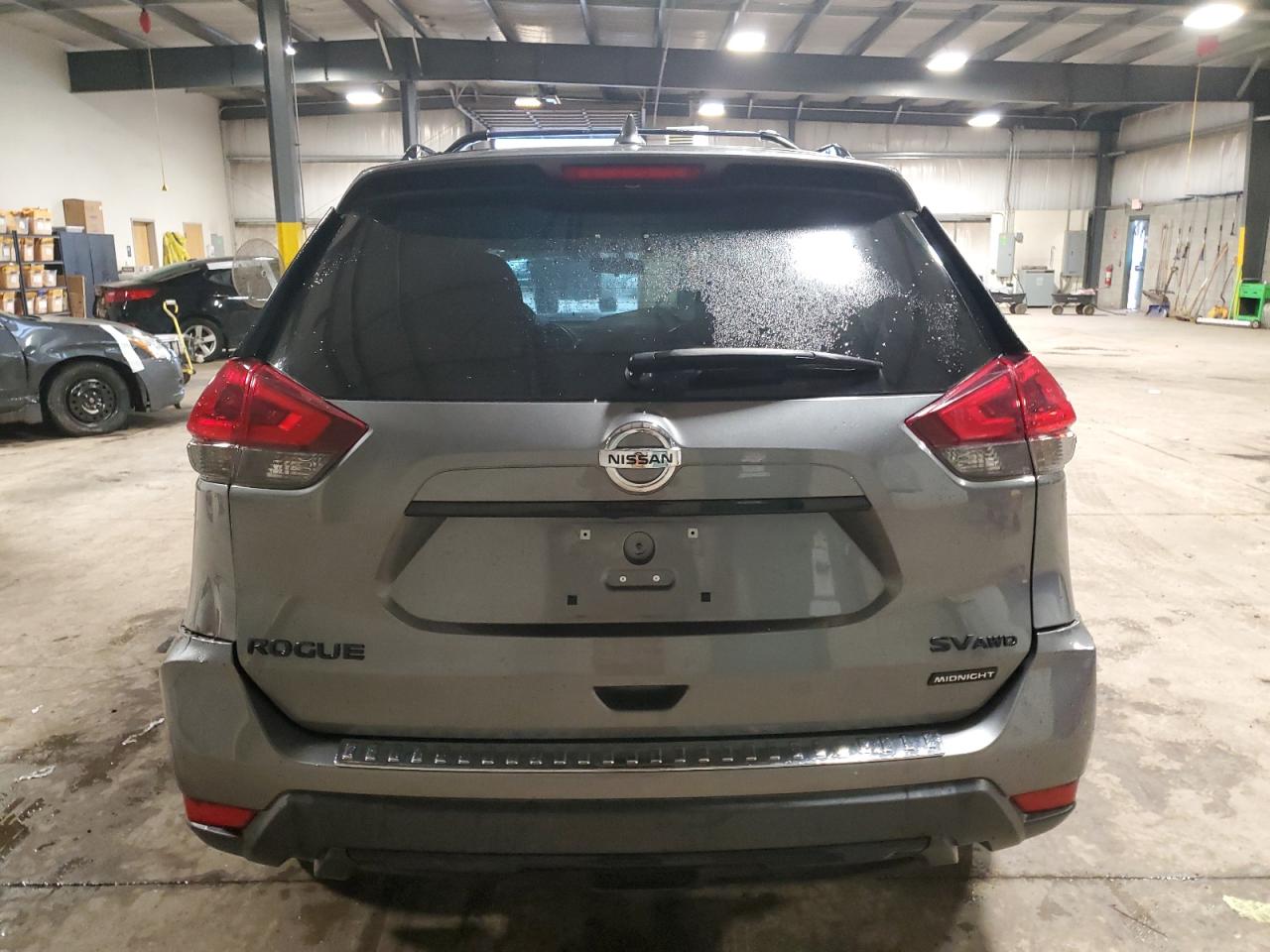 5N1AT2MV0JC720570 2018 Nissan Rogue S