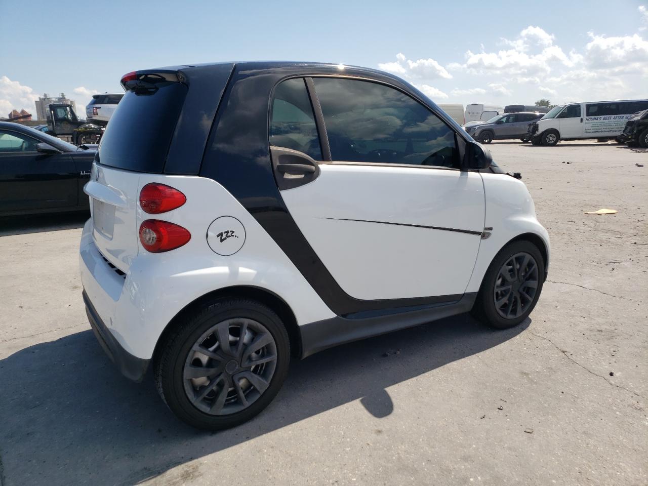 WMEEJ3BAXFK820031 2015 Smart Fortwo Pure