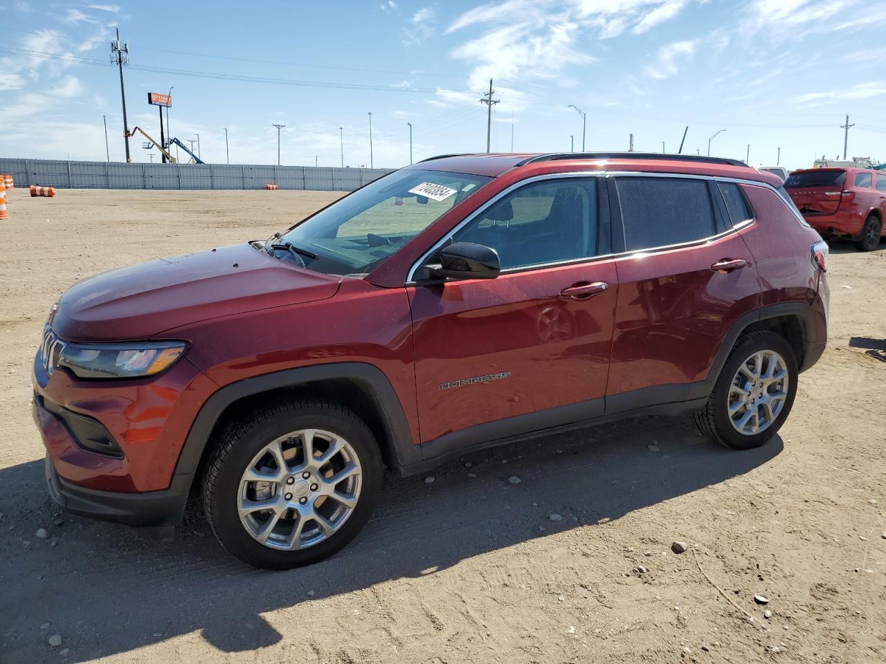 3C4NJDFB6NT118017 2022 JEEP COMPASS - Image 1