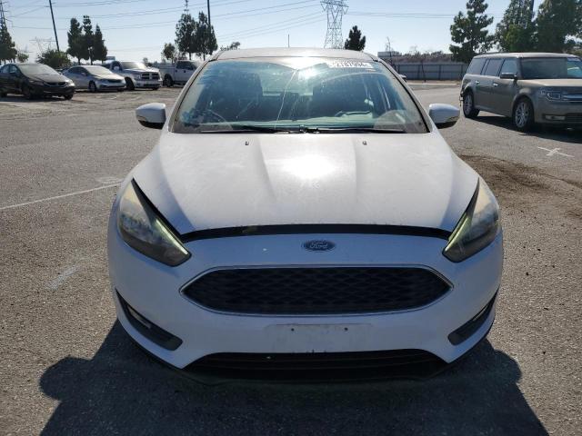  FORD FOCUS 2016 Белый