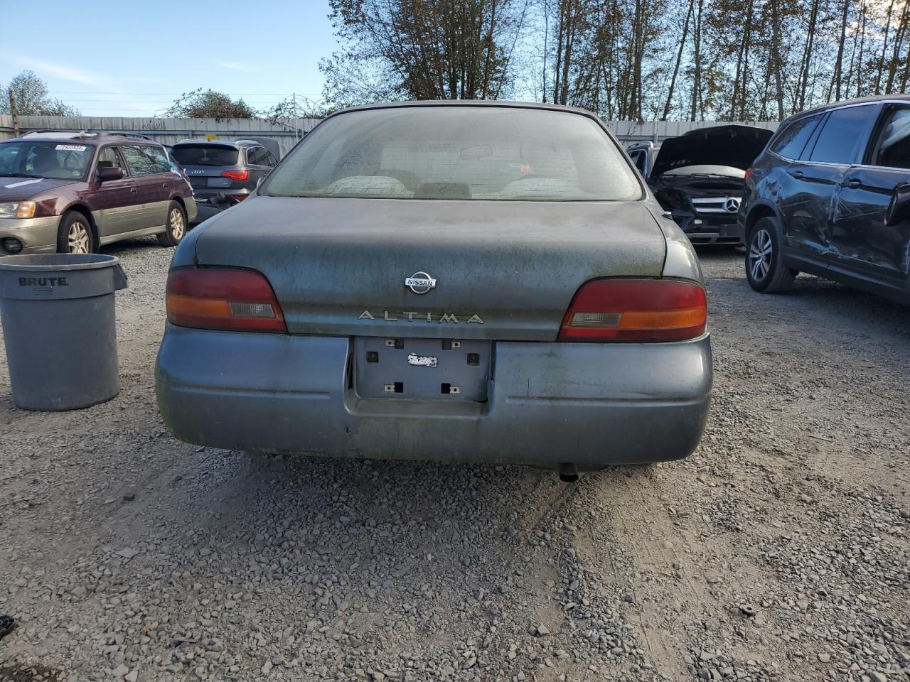 1N4BU31DXRC214088 1994 Nissan Altima Xe