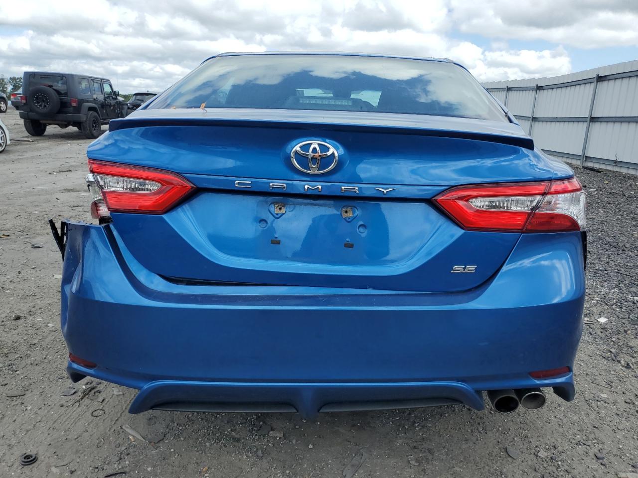 2018 Toyota Camry L VIN: 4T1B11HK5JU139595 Lot: 70263234