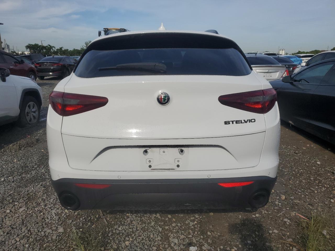 2020 Alfa Romeo Stelvio VIN: ZASPAJAN1L7C74824 Lot: 70909324