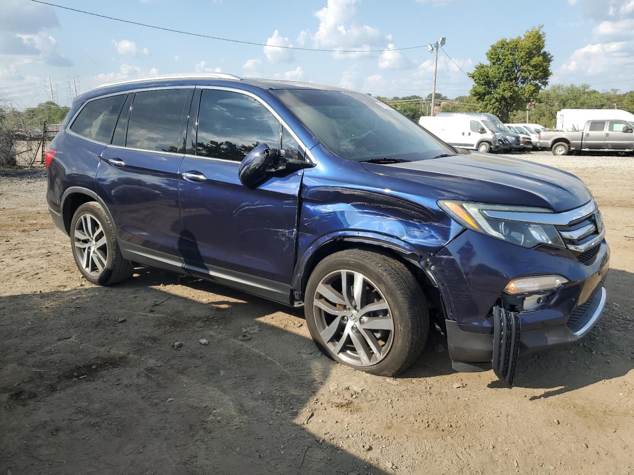 2017 Honda Pilot Elite VIN: 5FNYF6H03HB001116 Lot: 71918394