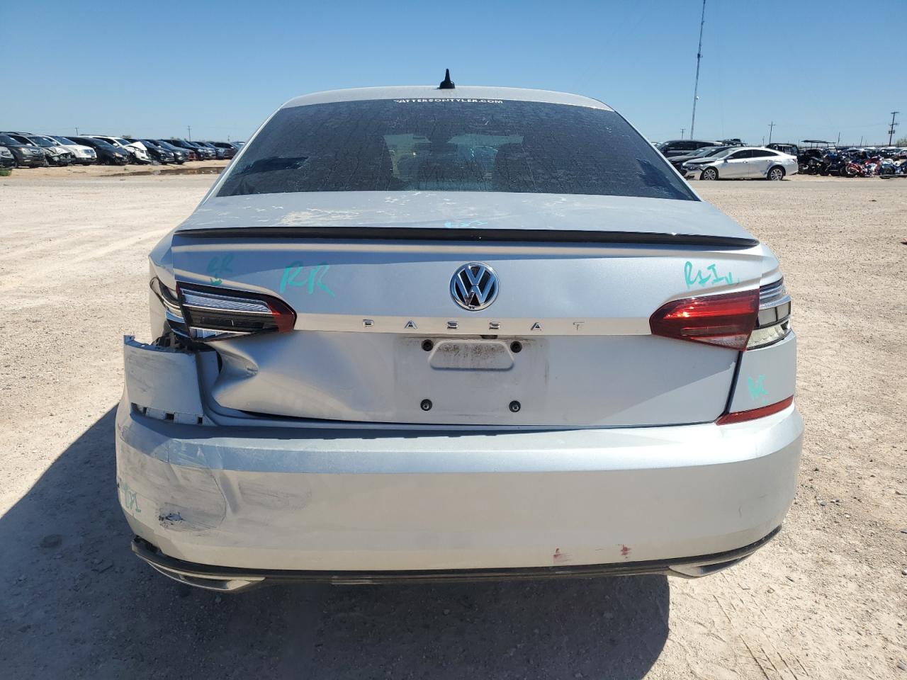 1VWMA7A37LC005647 2020 Volkswagen Passat R-Line