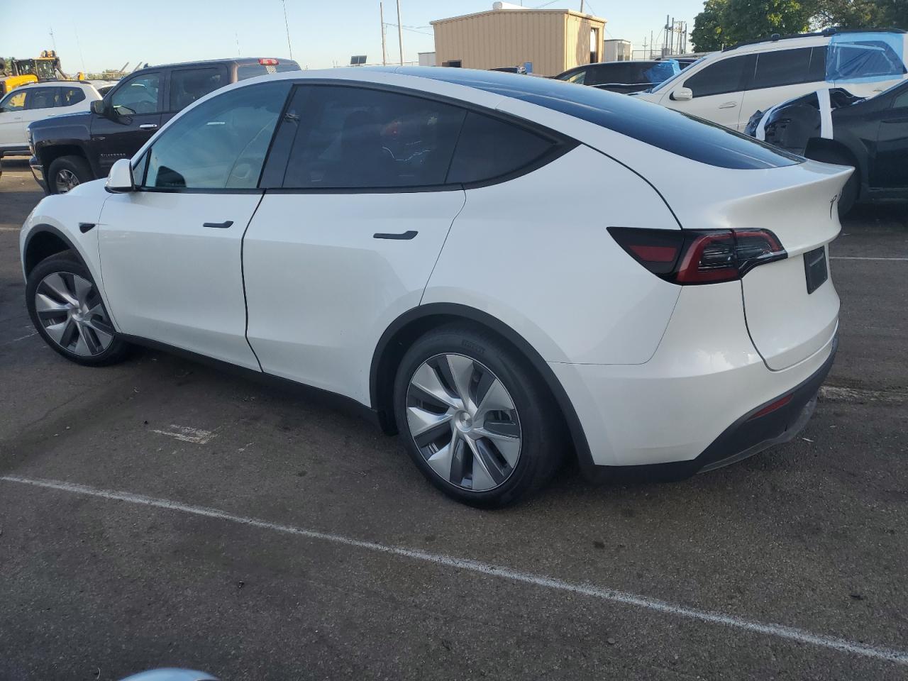 7SAYGDEE9RA259028 2024 Tesla Model Y