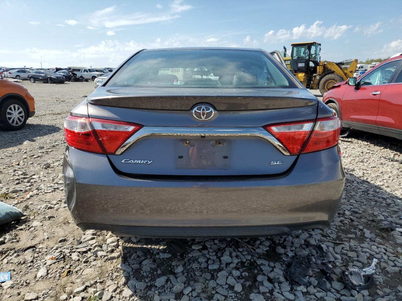 2017 Toyota Camry Le VIN: 4T1BF1FK4HU404697 Lot: 71608914