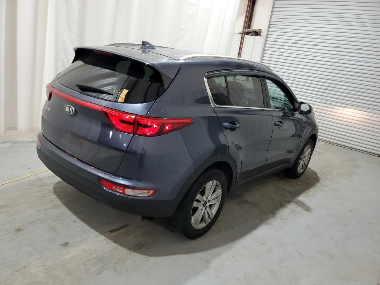 VIN KNDPMCAC5K7627090 2019 KIA SPORTAGE no.3