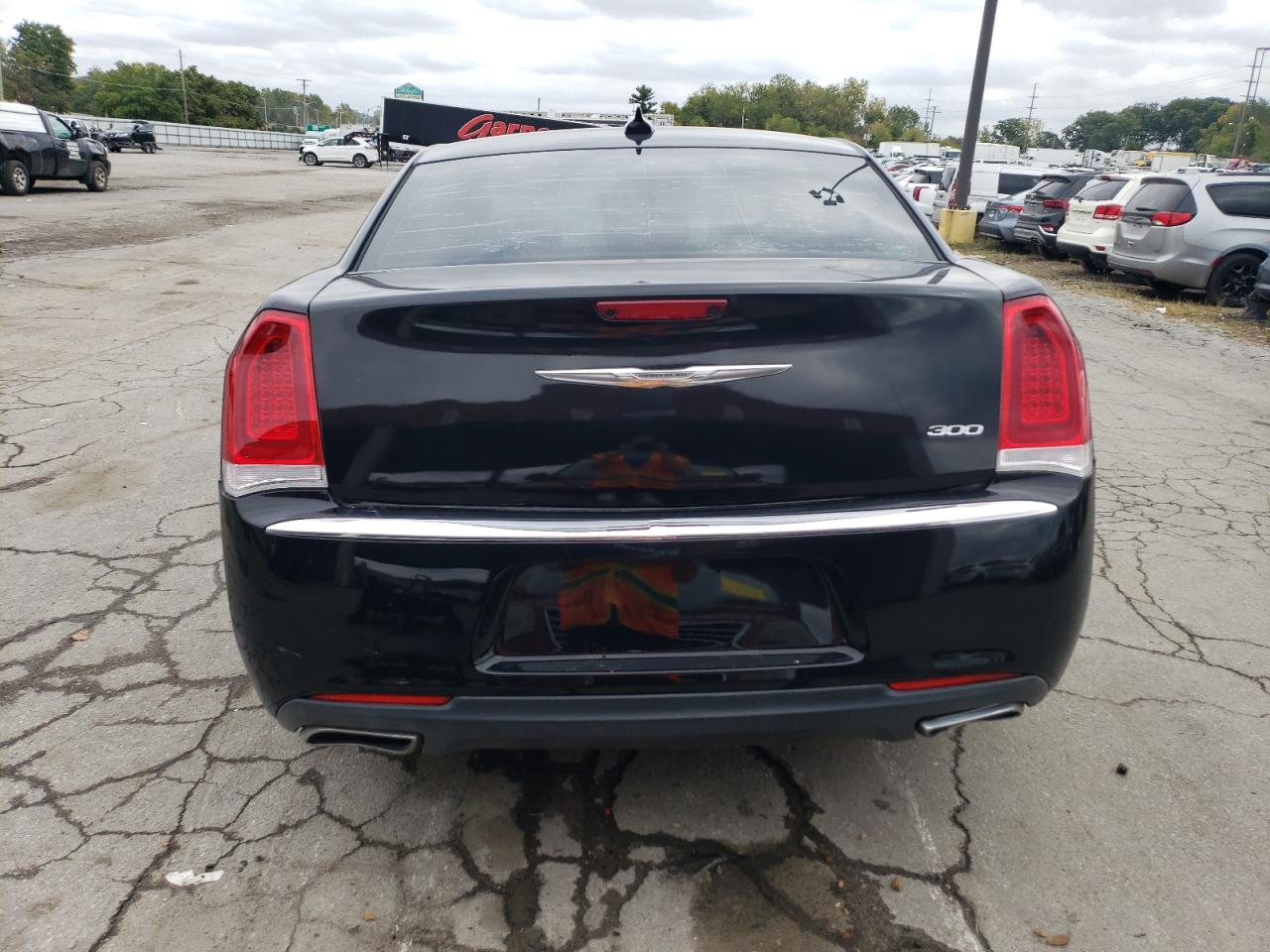 2C3CCAAG0GH243971 2016 Chrysler 300 Limited