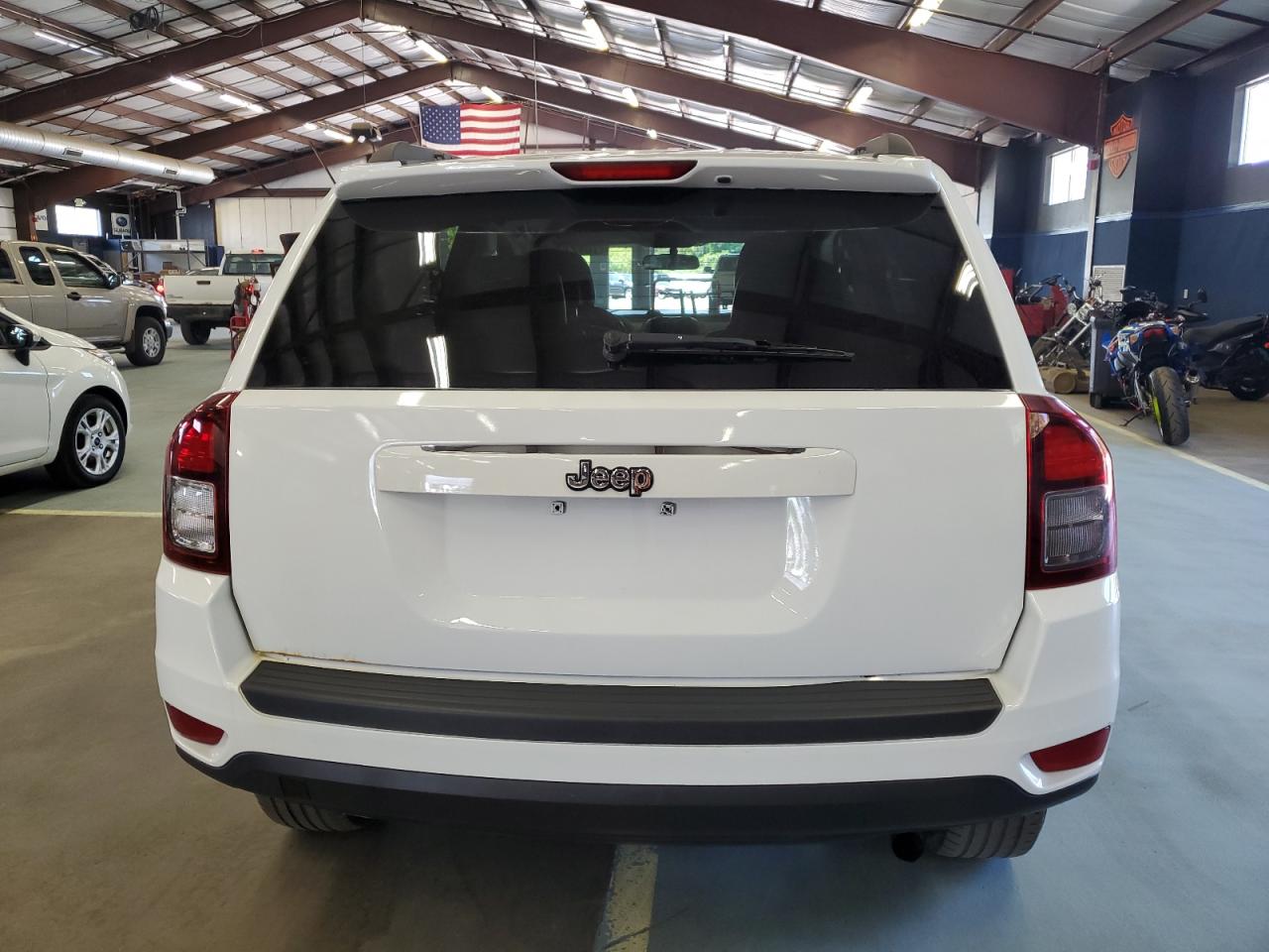 1C4NJDEB0FD163124 2015 Jeep Compass Latitude