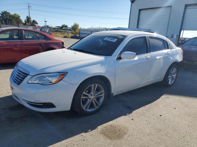 2013 Chrysler 200 Lx