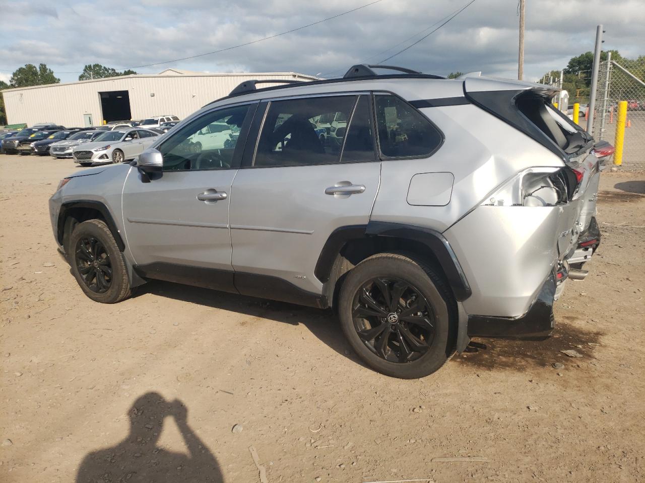 2T3T6RFV2PW037995 2023 TOYOTA RAV 4 - Image 2