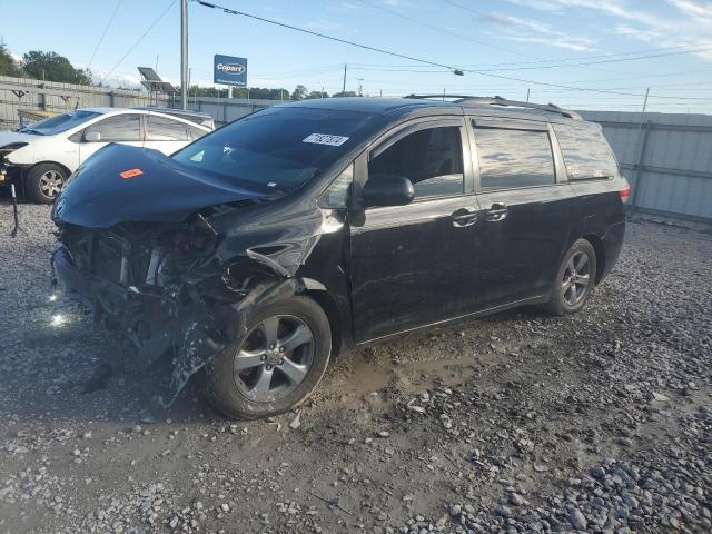 2012 Toyota Sienna Le للبيع في Hueytown، AL - Front End