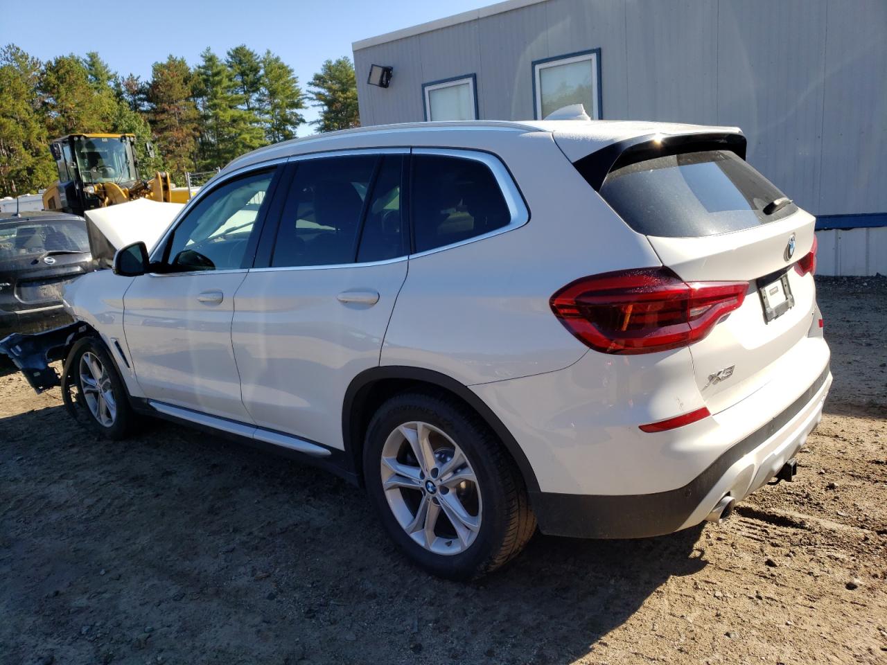 VIN 5UXTR9C51KLE12302 2019 BMW X3 no.2