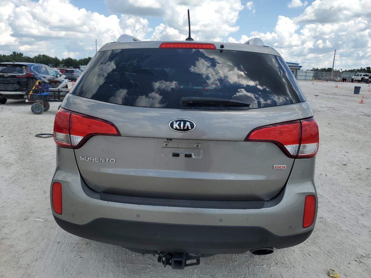 2015 Kia Sorento Lx VIN: 5XYKT3A63FG658029 Lot: 71952994