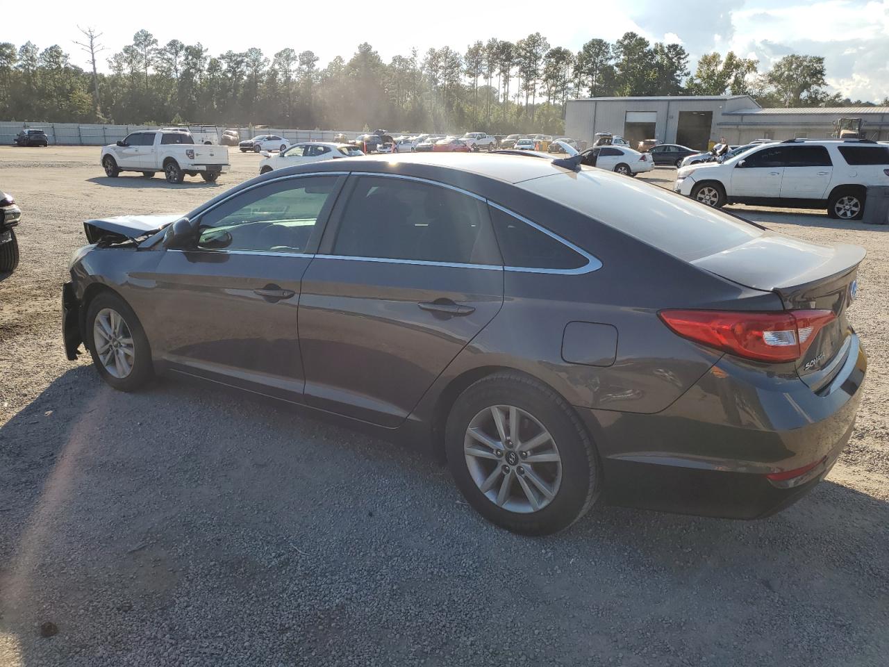 2015 Hyundai Sonata - Image 2