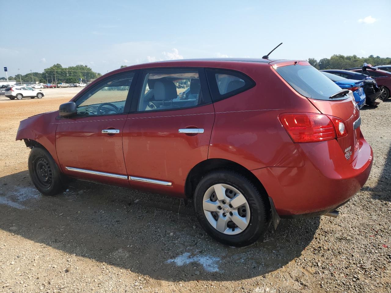 2015 Nissan Rogue - Image 2