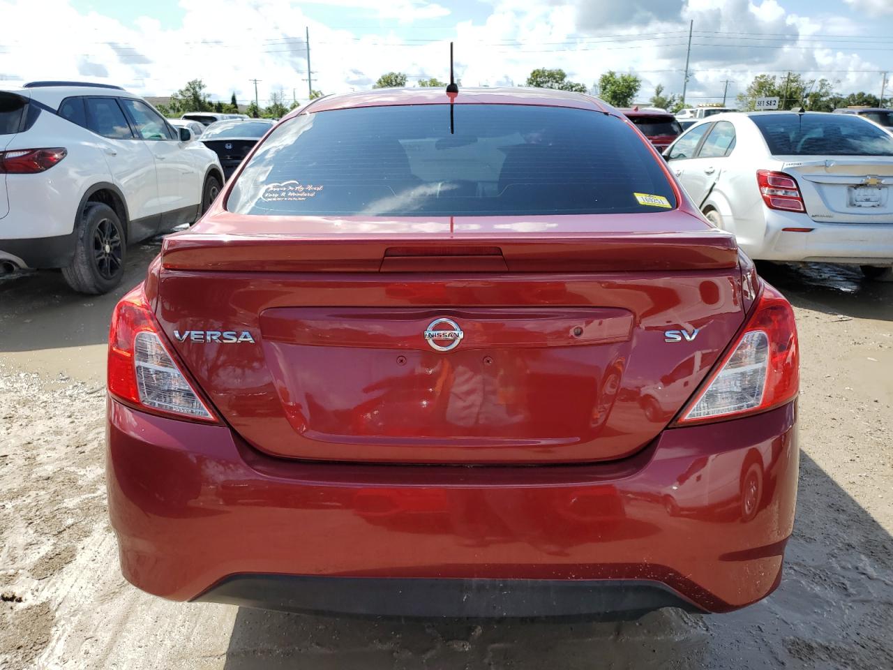 2018 Nissan Versa S VIN: 3N1CN7AP5JL866996 Lot: 73651734