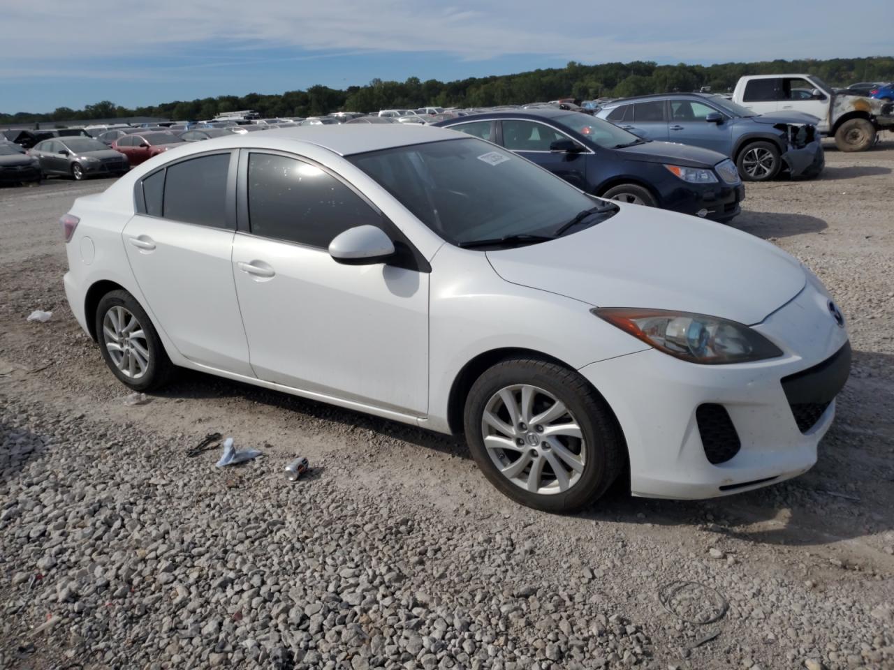 2012 Mazda 3 - Image 4