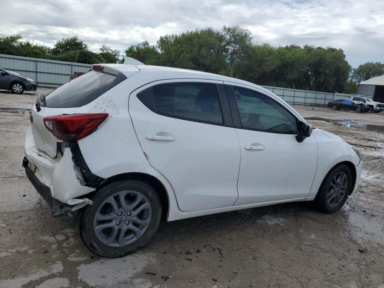 2020 Toyota Yaris - Image 3