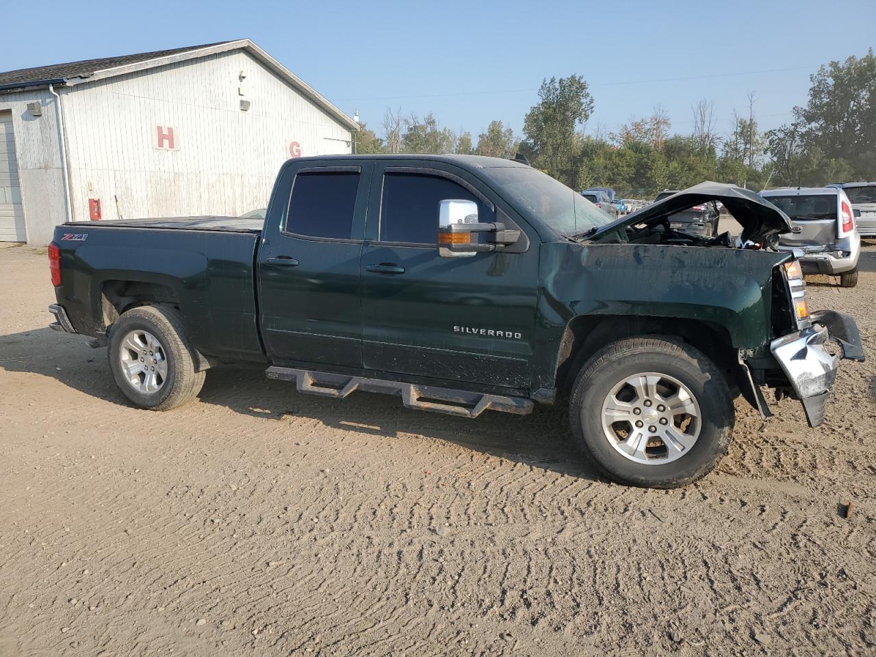 2015 Chevrolet Silverado - Image 4