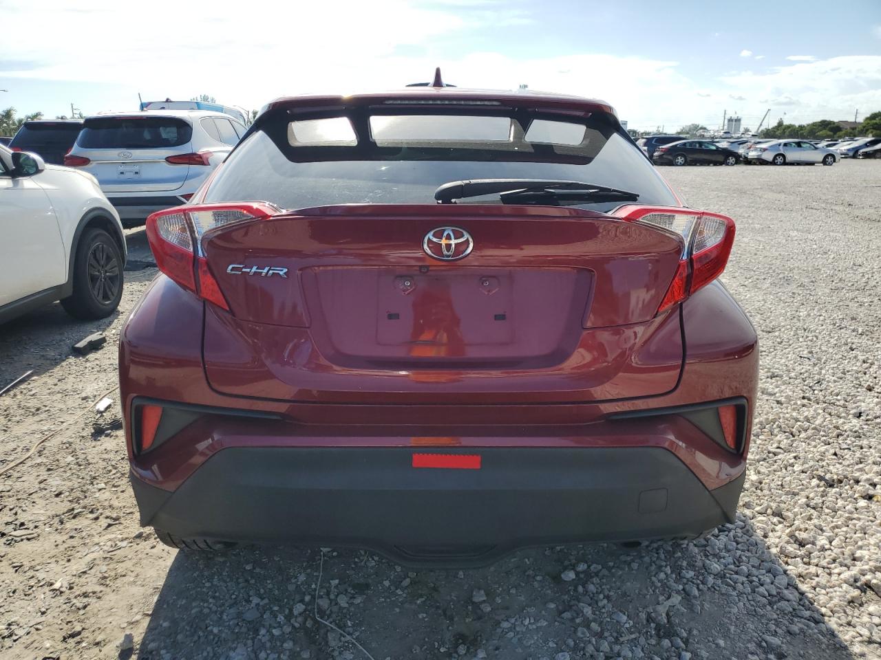 JTNKHMBX4J1006670 2018 Toyota C-Hr Xle