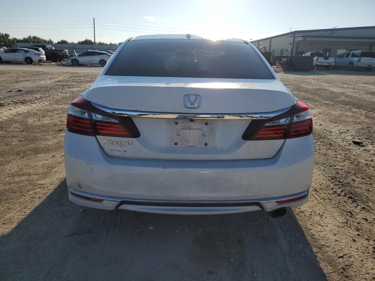 1HGCR2F89HA125274 2017 Honda Accord Exl