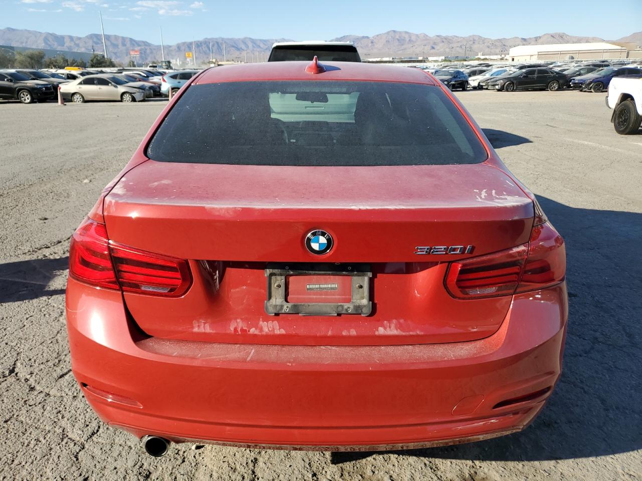 2018 BMW 320 I VIN: WBA8E1G51JNU92406 Lot: 73814294