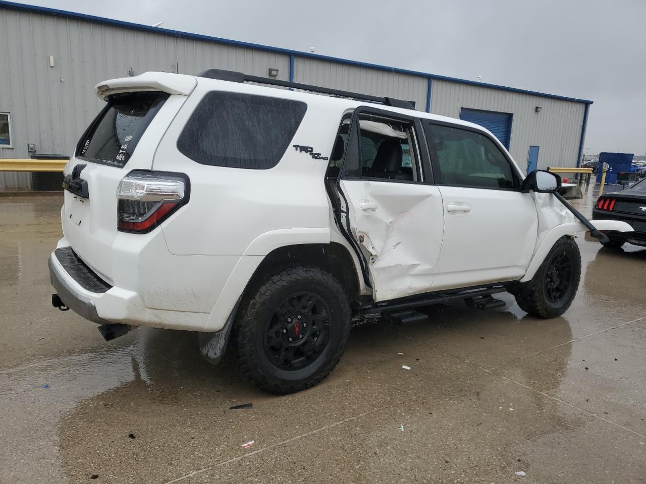 2019 Toyota 4Runner Sr5 VIN: JTEBU5JRXK5635929 Lot: 69968514