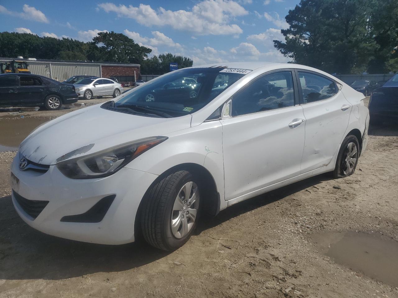 5NPDH4AE5GH672533 2016 HYUNDAI ELANTRA - Image 1