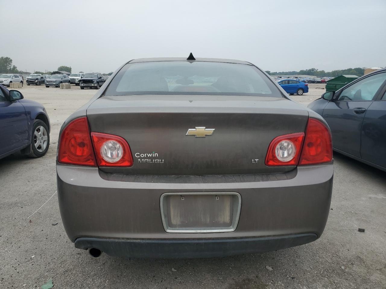 1G1ZD5E06CF317261 2012 Chevrolet Malibu 2Lt