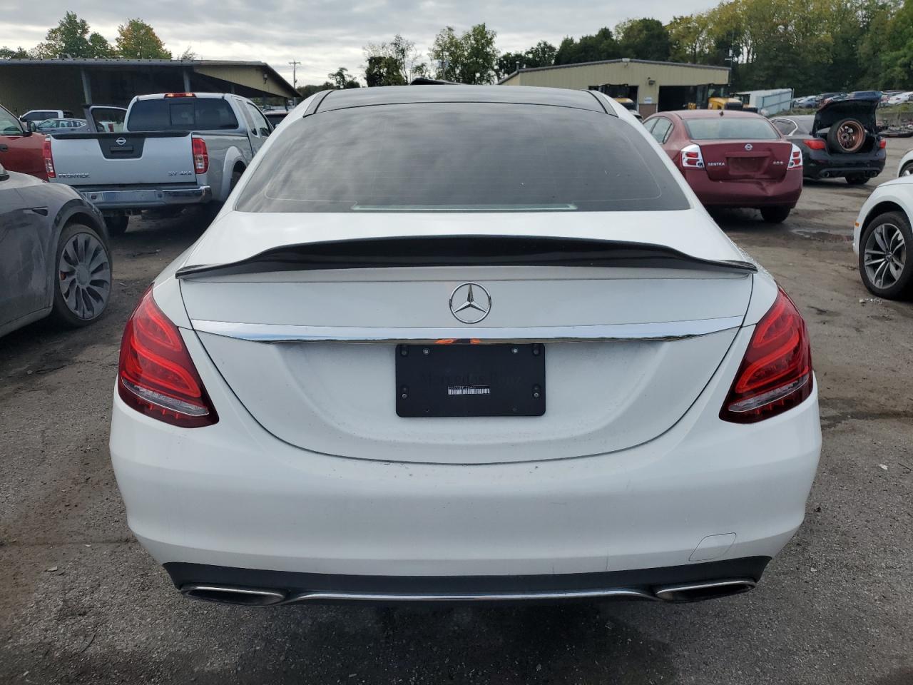 2015 Mercedes-Benz C 300 4Matic VIN: 55SWF4KB4FU065473 Lot: 72884764