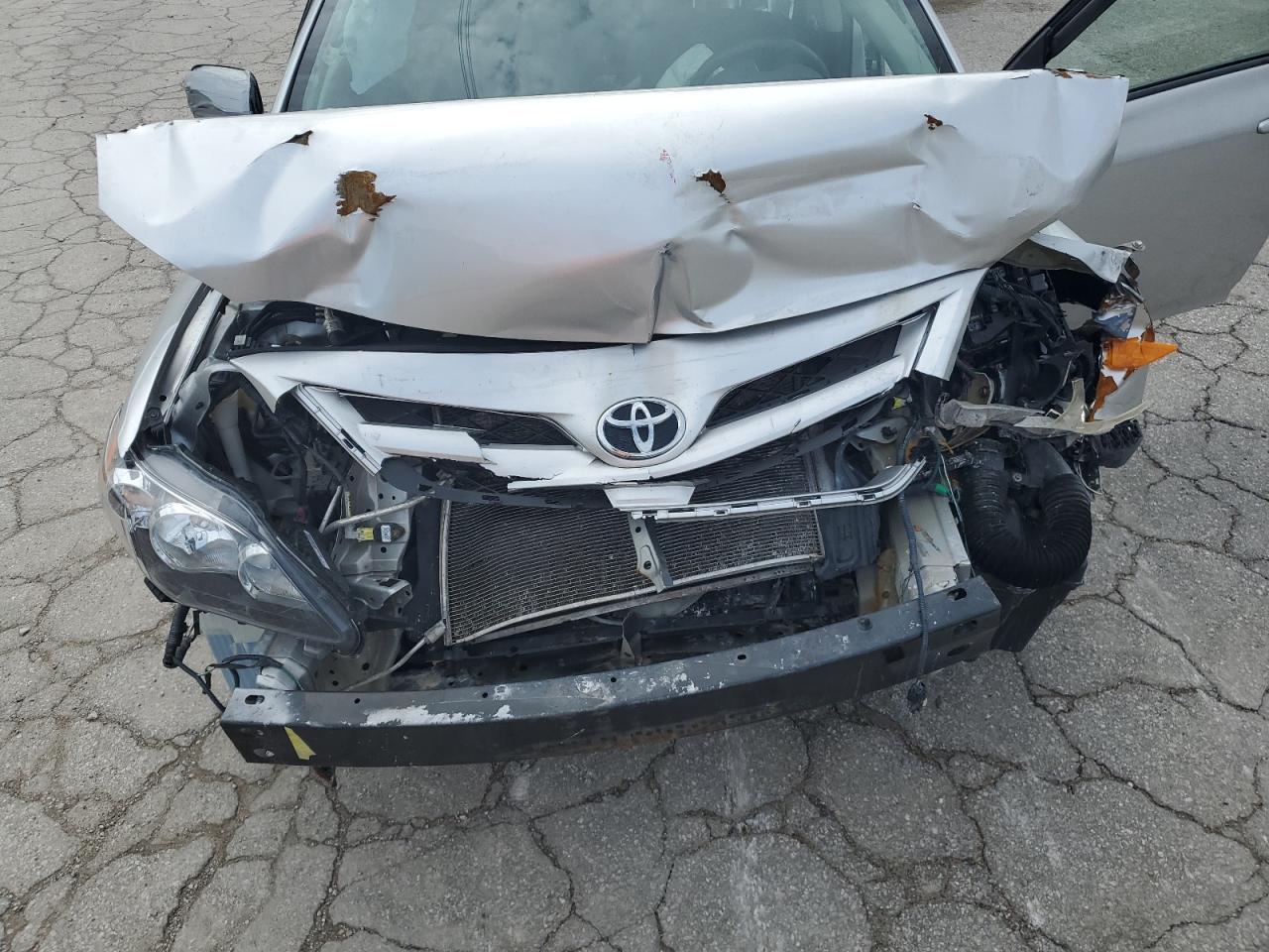 2012 Toyota Corolla - Image 12