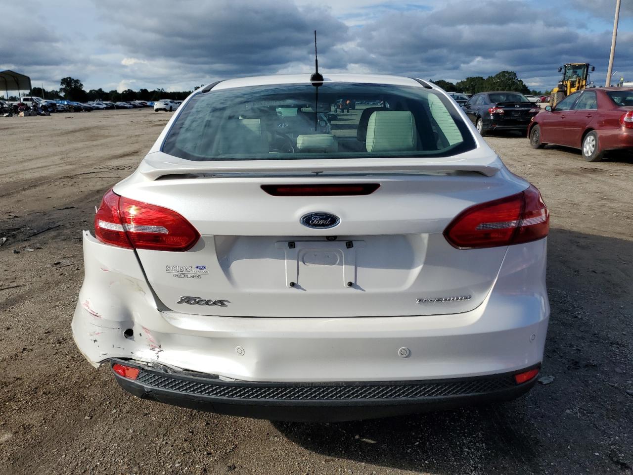 1FADP3J2XJL322150 2018 Ford Focus Titanium