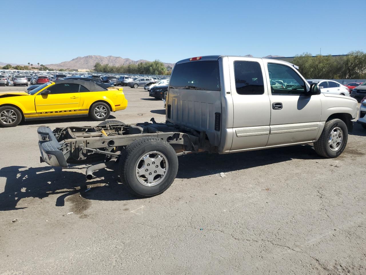 2003 Chevrolet Silverado - Image 3