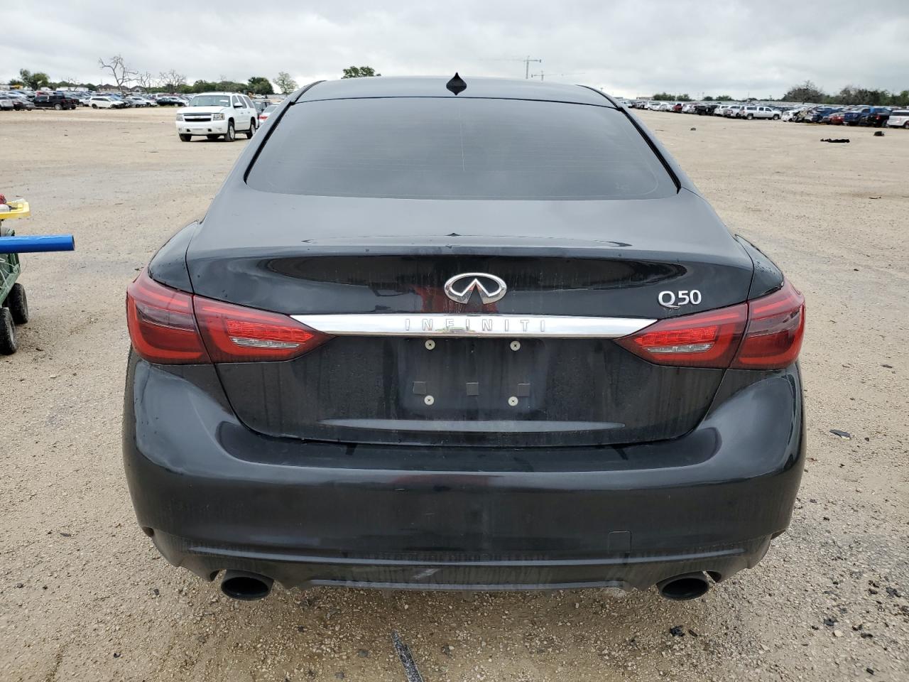 JN1EV7AP6JM354016 2018 Infiniti Q50 Luxe